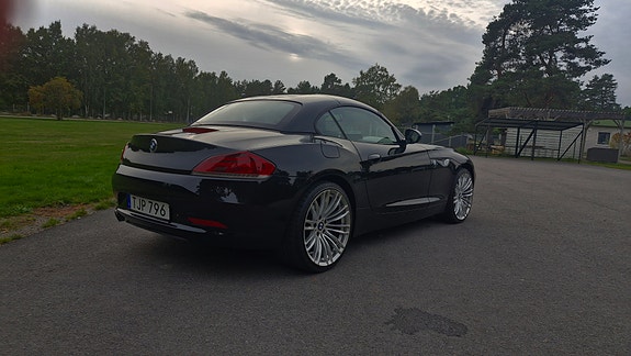 BMW Z4 5 of 8