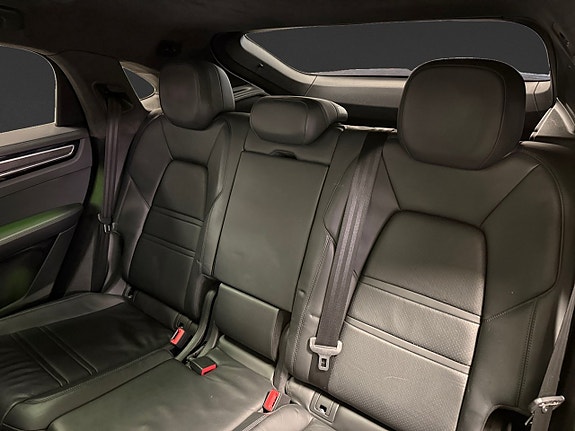 Porsche Cayenne Coupe 11 of 20