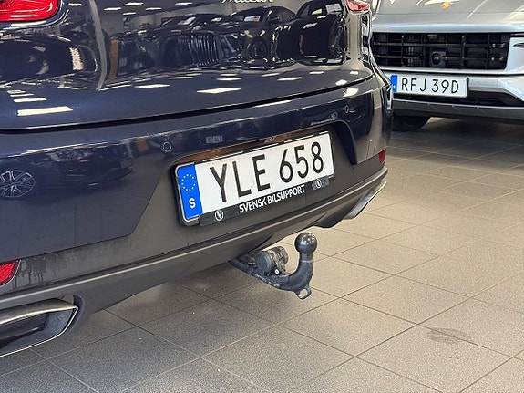 Porsche Macan 23 of 23