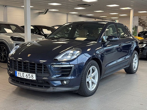 Porsche Macan 6 of 23