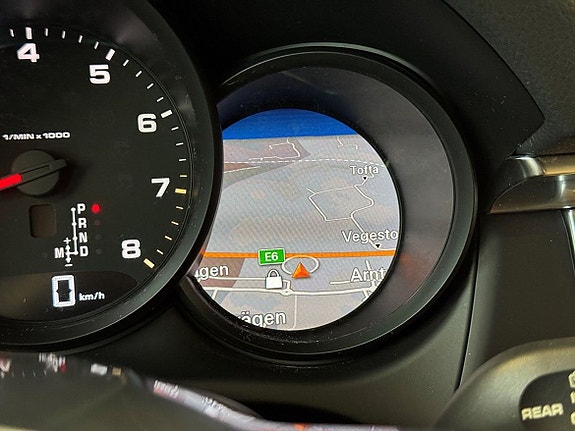 Porsche Macan 20 of 23