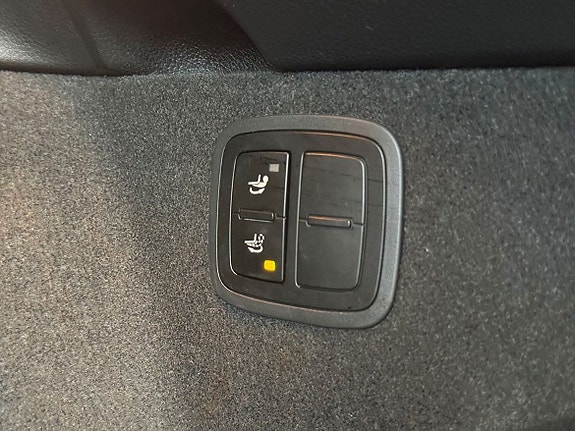 Porsche Macan 21 of 23