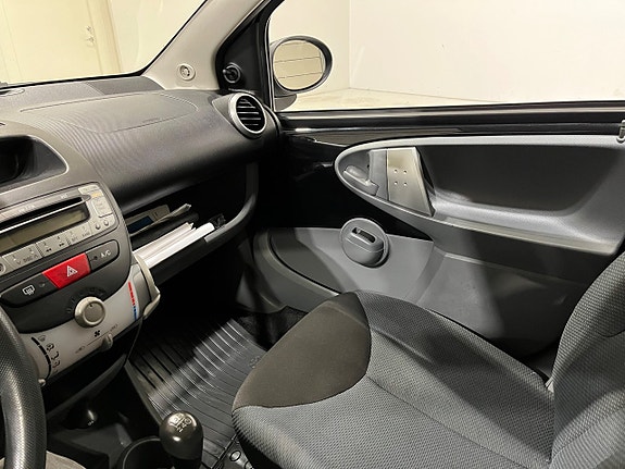 Toyota Aygo 15 of 16