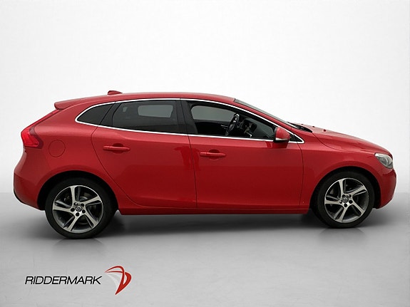 Volvo V40 9 of 28