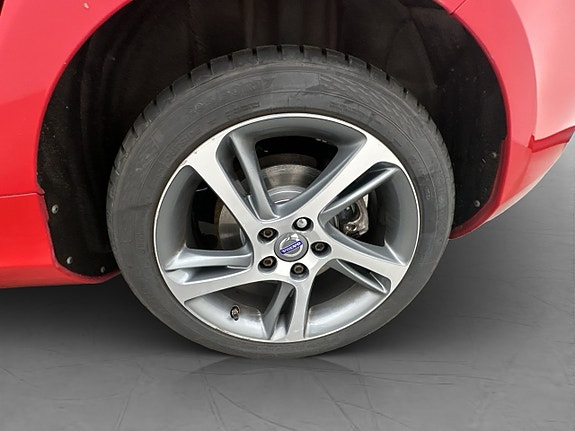Volvo V40 26 of 28