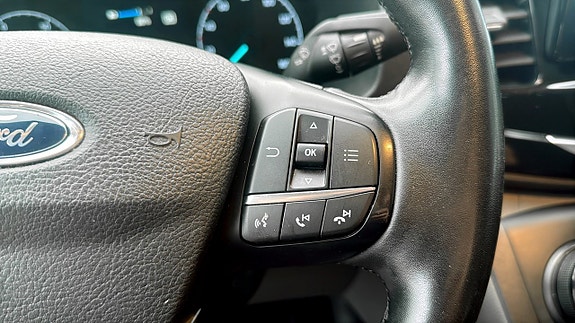 Ford E-Transit 14 of 17