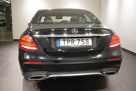 Mercedes-Benz E220 d 9 of 14
