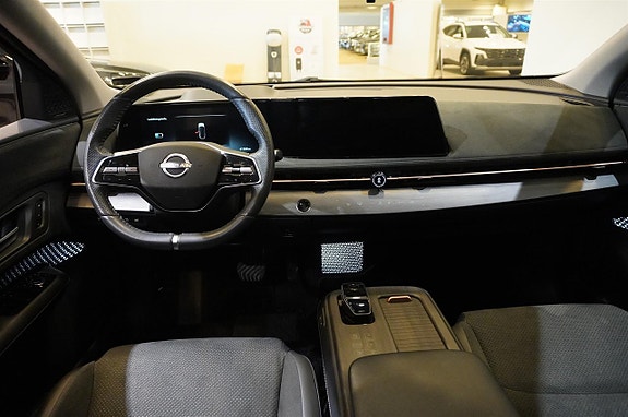 Nissan Ariya 12 of 15