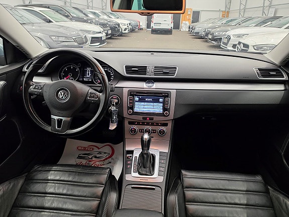 Volkswagen Passat 10 of 28