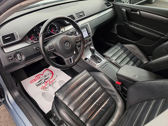 Volkswagen Passat 12 of 28