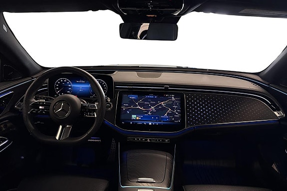 Mercedes-Benz E300 11 of 27