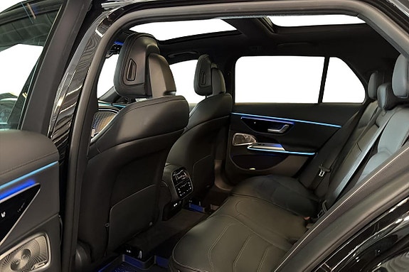 Mercedes-Benz E300 20 of 27