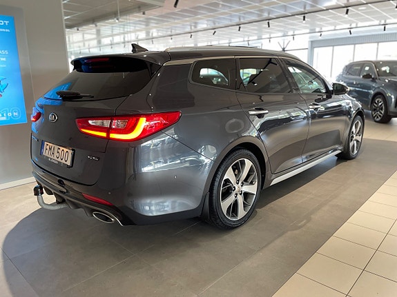 Kia Optima 5 of 30