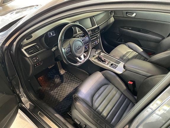 Kia Optima 17 of 30