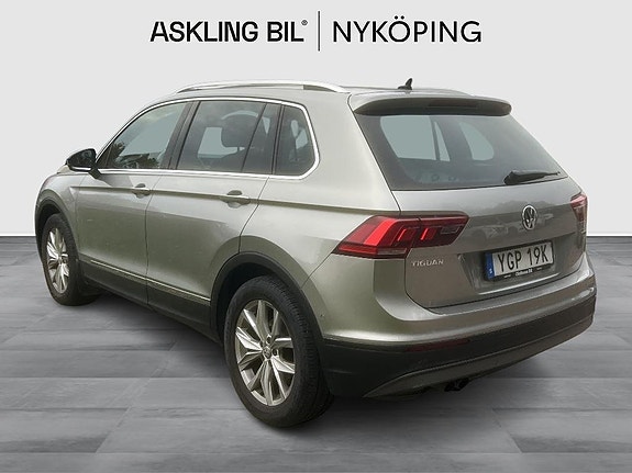 Volkswagen Tiguan 2 of 10
