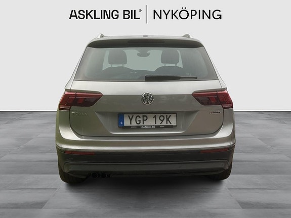 Volkswagen Tiguan 4 of 10