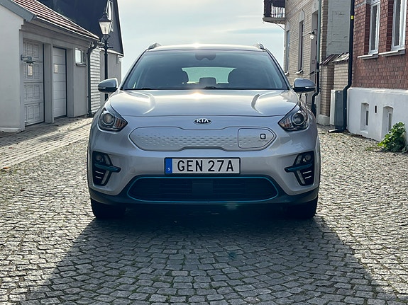 Kia e-Niro 2 of 14