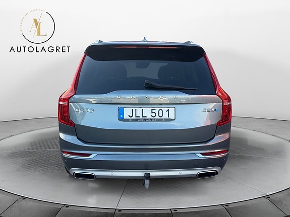 Volvo XC90 5 of 23
