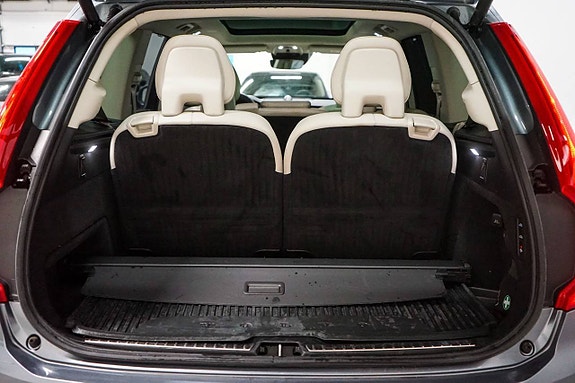 Volvo XC90 22 of 23