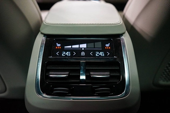 Volvo XC90 21 of 23