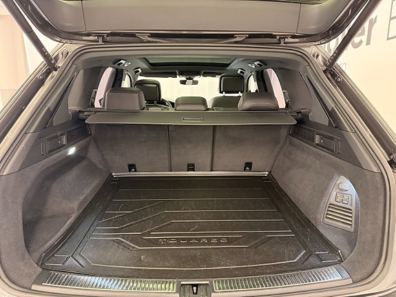Volkswagen Touareg 18 of 19
