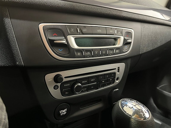 Renault Megane 13 of 16