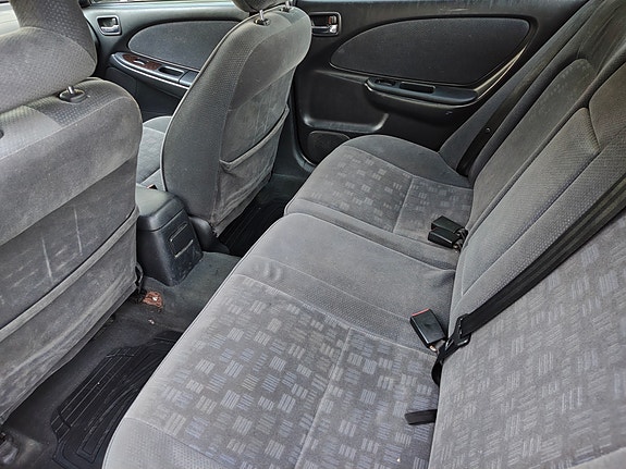 Toyota Avensis 6 of 10