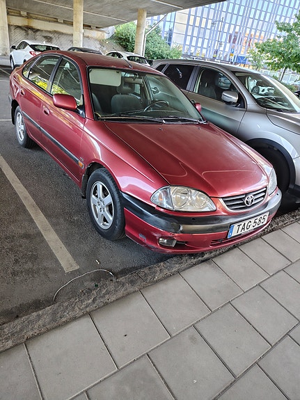 Toyota Avensis 6 of 7