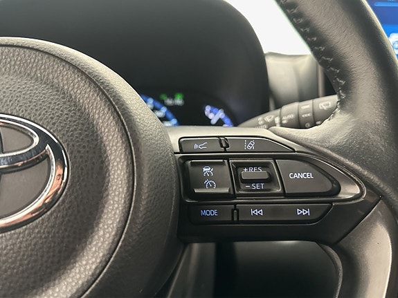 Toyota Yaris Cross 18 of 30