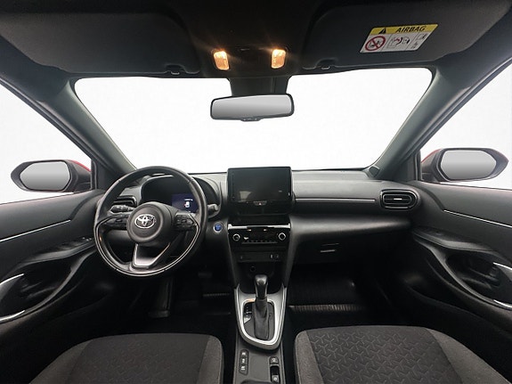 Toyota Yaris Cross 12 of 30