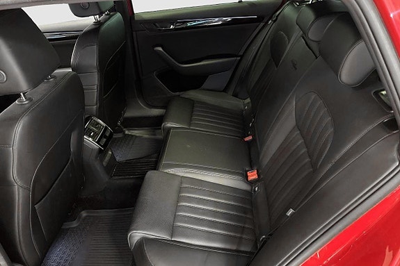 Skoda Superb 8 of 11