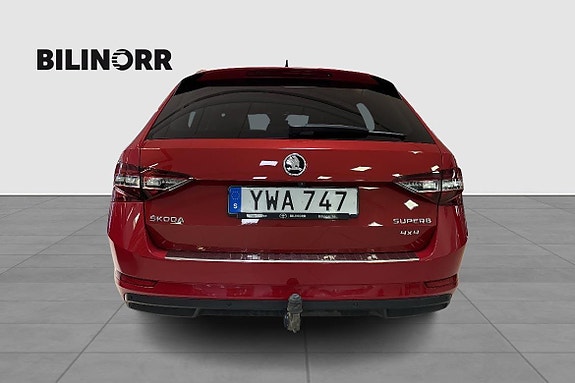 Skoda Superb 4 of 11