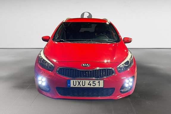 Kia Ceed 10 of 17
