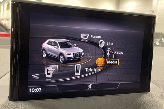 Audi Q2 16 of 19