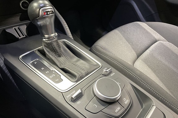 Audi Q2 12 of 19