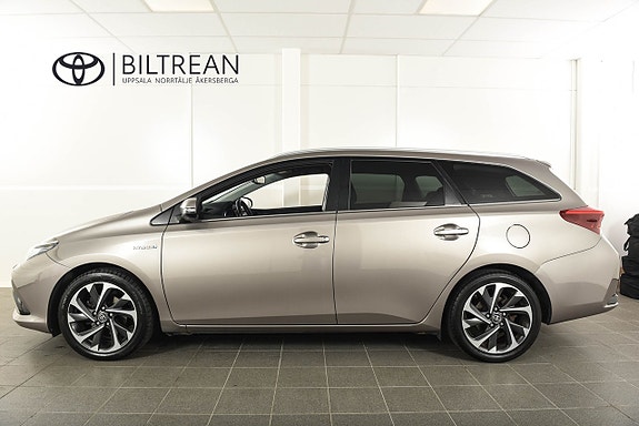 Toyota Auris 3 of 14