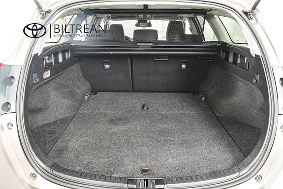 Toyota Auris 9 of 14