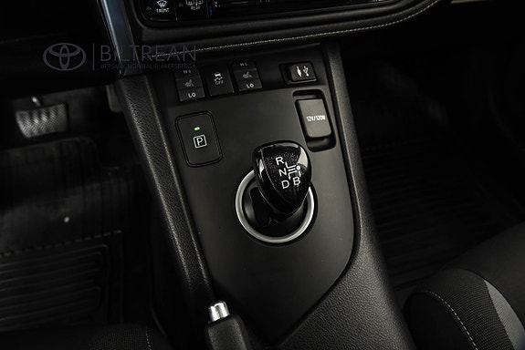 Toyota Auris 11 of 14
