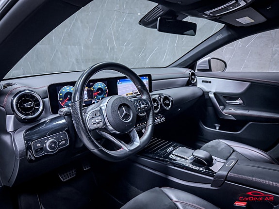 Mercedes-Benz CLA200 11 of 28