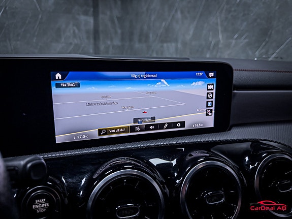 Mercedes-Benz CLA200 25 of 28