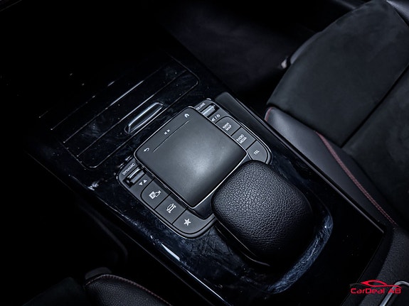 Mercedes-Benz CLA200 27 of 28