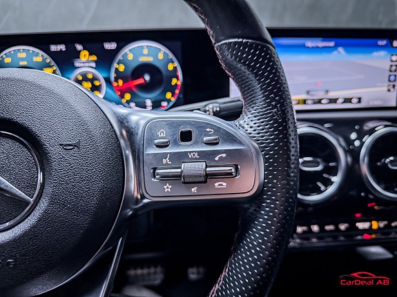 Mercedes-Benz CLA200 21 of 28