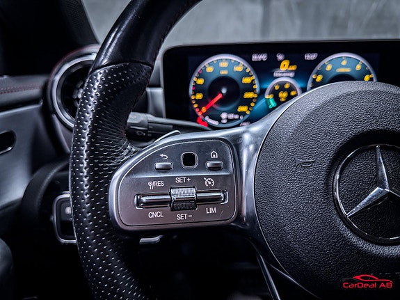 Mercedes-Benz CLA200 20 of 28