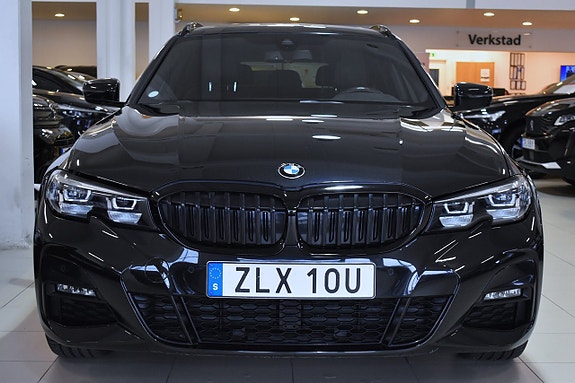 BMW 330e 2 of 23