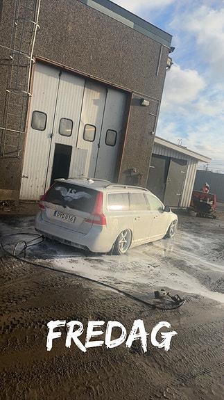 Volvo V70 8 of 9