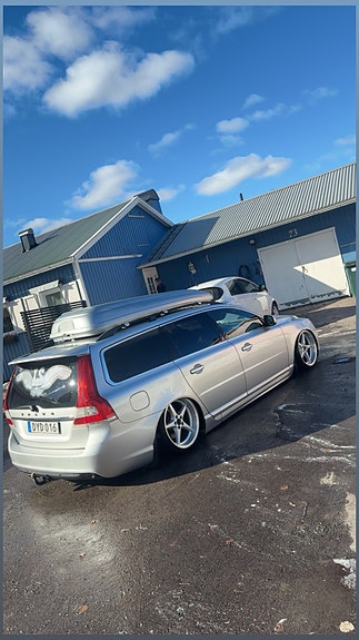 Volvo V70 6 of 9