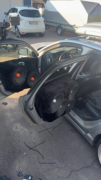 Volvo V70 9 of 9