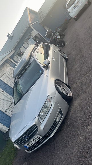 Volvo V70 4 of 9