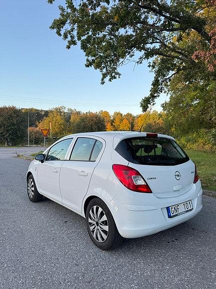 Opel Corsa 9 of 15