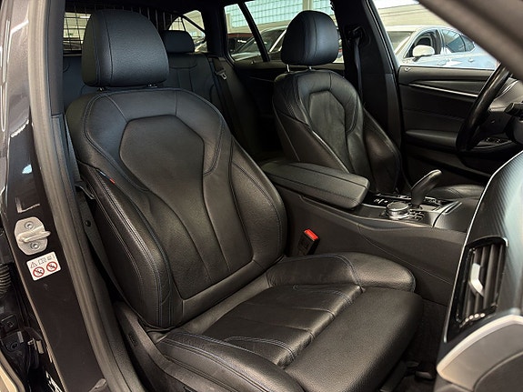 BMW 530e 18 of 30